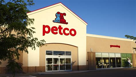 Visit your local Petco at 2721 Veterans Pkwy in Springfield, IL for all of your animal nutrition, grooming, and health needs. 